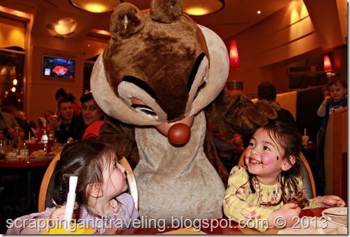 Disney Cafe Mickey Dinner 10