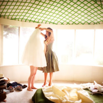 Play room with large windows, white carpet and a green and white ceiling