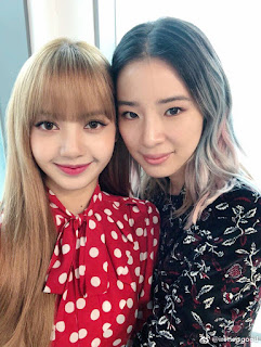 180915 [Photos] Irene Kim Weibo Update With Lisa 
