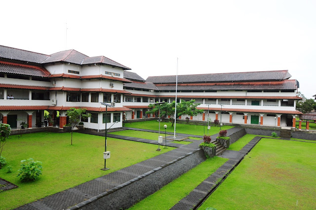 Sekolah Sukses di Islamic Boarding School SMA Dwiwarna