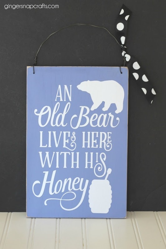 Old Bear Sign at GingerSnapCrafts.com #diy #sign #homedecor_thumb