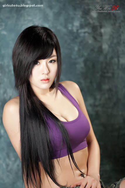 8 Hwang Mi Hee-Purple Sport Bra-very cute asian girl-girlcute4u.blogspot.com