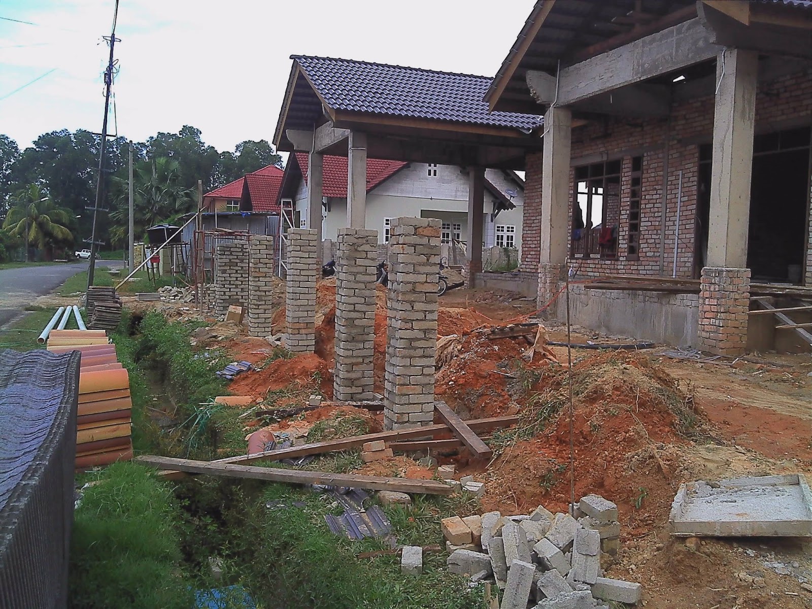 BINA BUNGALOW SENDIRI LANGKAH 21 DAN 22 PLASTER DALAM DAN 