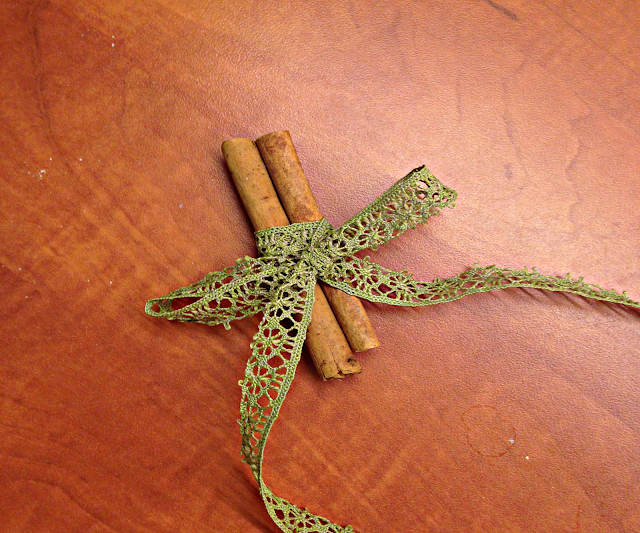 DIY Cinnamon sticks 