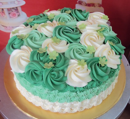 kek hantaran bertunang swirlly...