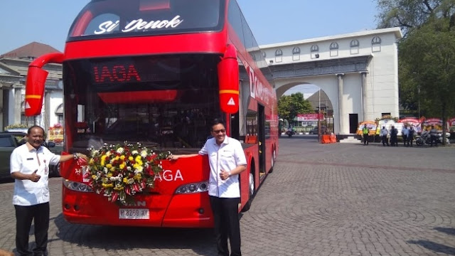 PT. Bank CIMB Niaga Berikan Bantuan Armada Bus Kepada Pemkot Semarang