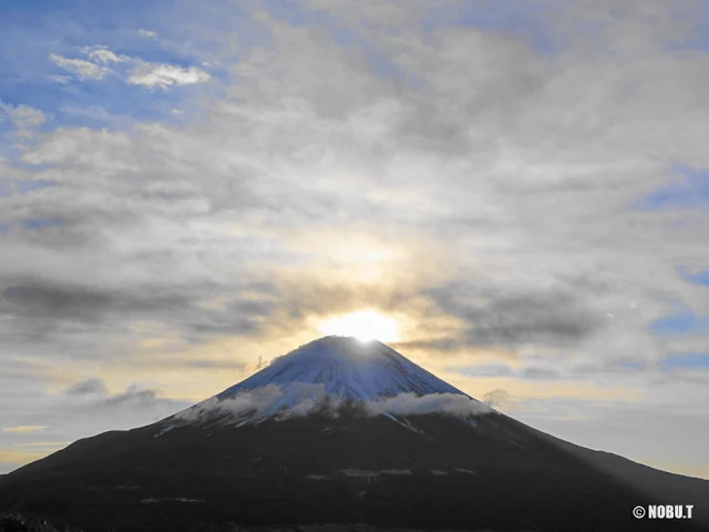 山梨百名山・竜ヶ岳からダイヤモンド富士