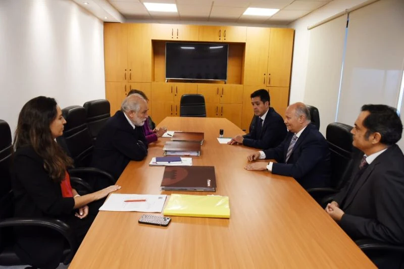 Ministro Montes entrega antecedentes a fiscalía de Antofagasta