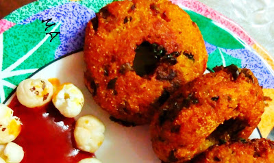 Vada prepared with healthy jowar whole wheat bread and vegetables