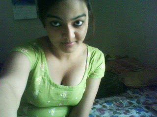 Pakistani hot college girls Photos