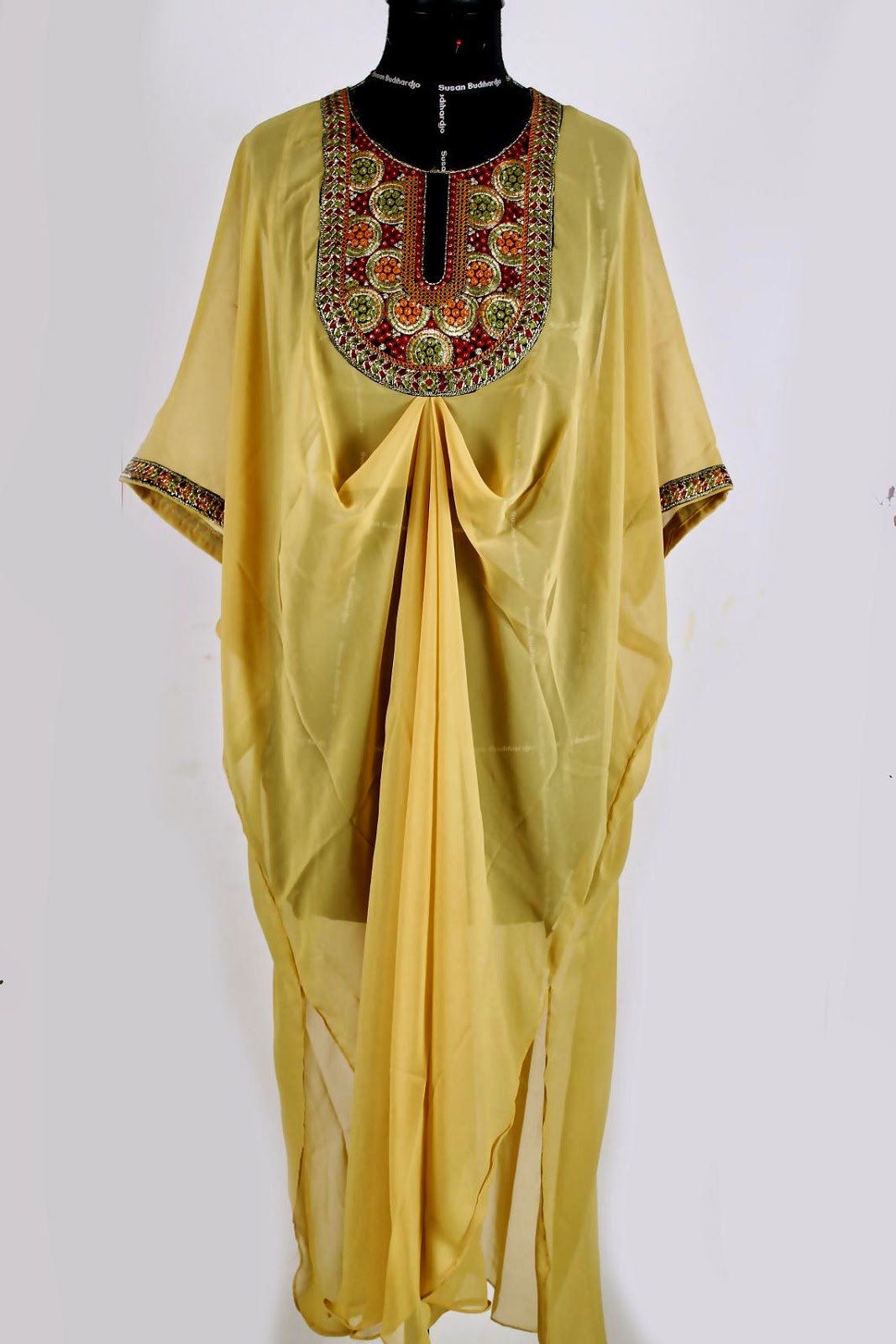 Gambar Contoh Model Baju  Muslim Untuk Orang  Gemuk 