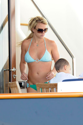 Britney Spears Bikini Pictures 