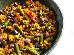 Spanish-Style Saffron Rice with Black Beans