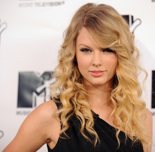 taylor swift hair love story. taylor swift love story