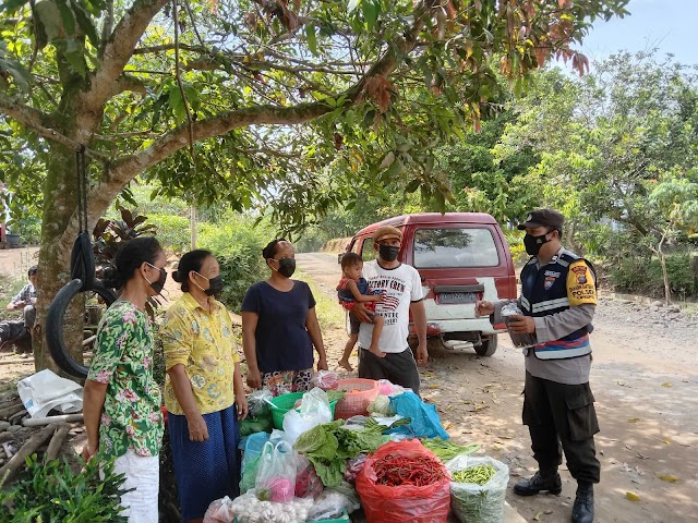 Bhabinkamtibmas Polsek SipispisSampaikan Himbauan Prokes di Desa Nagaraja