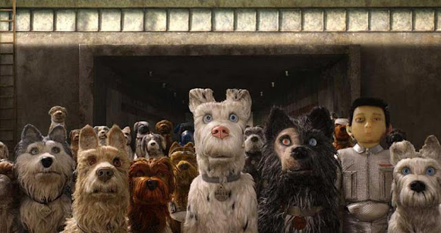 Fotograma de la película de animación en stop motion Isla de Perros del director Wes Anderson