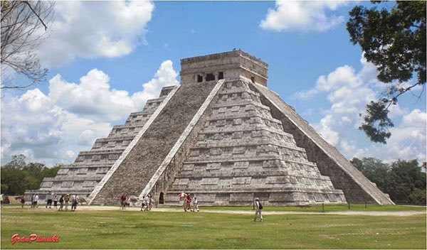 Pirámide de Kukulkán, México