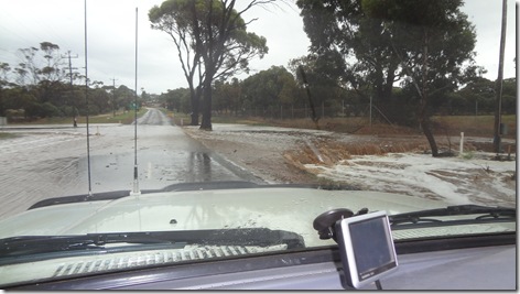 Flooding on road to Ravensthorpe