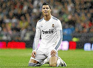 Cristiano rests on the field