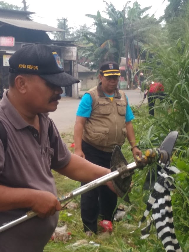 Aparatur Kelurahan Serua Semangat Jumsih