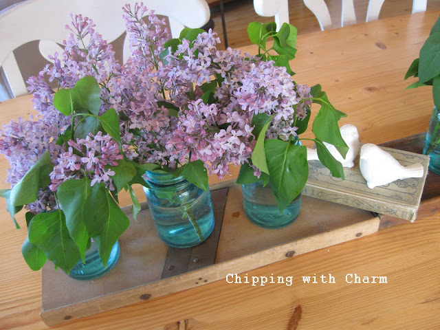 Chipping with Charm:  Spring Lilac Centerpiece...http://chippingwithcharm.blogspot.com/