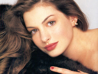 Free non watermarked wallpapers of Anne Hathaway at Fullwalls.blogspot.com