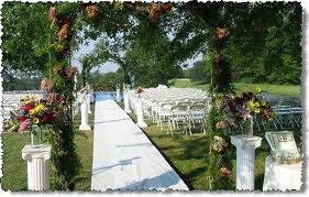 Outdoor Wedding Pictures