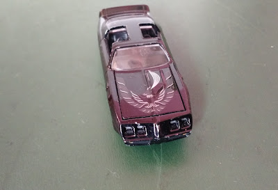 Miniatura de metal Greenlight 2011 de Pontiac Firebird 1980 preto R$  20,00