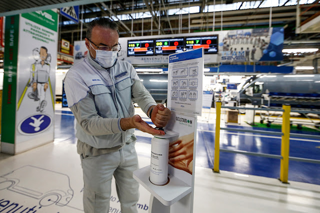 Fiat Chrysler Automobiles also has been installed around 130 dispensers of hand sanitizer.