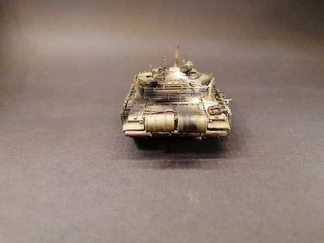  T-72BM Modell 1989 with Cage Armour von Modelcollect by Lynhartt