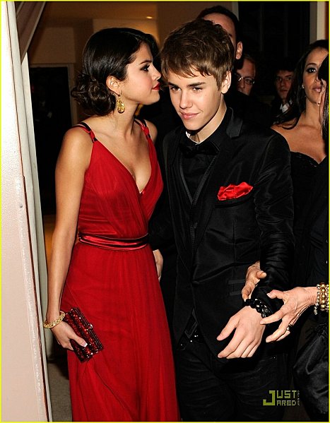 selena gomez justin bieber 2011. justin bieber and selena gomez