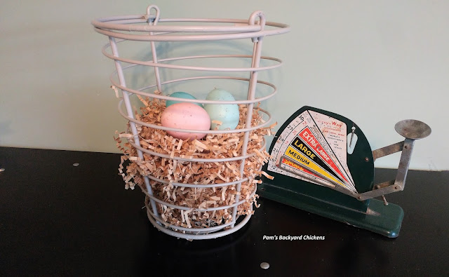 Here's how I combined a decor idea and an old chicken egg basket for an updated and refreshed spring look.