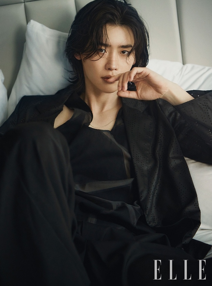 Lee Jong Suk