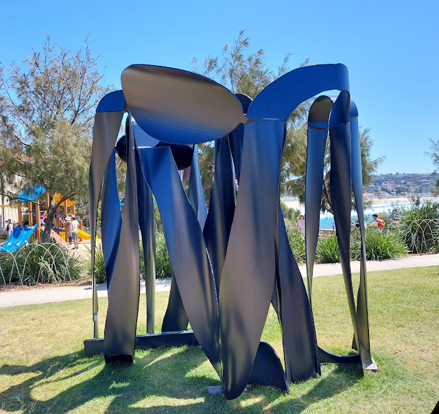 Sculpture by the Sea 2022 | Sculpture by James Rogers