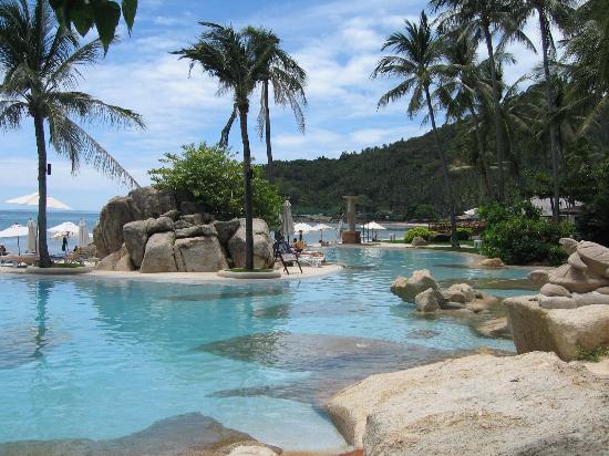 Koh Samui is the only island Tsunami cannot reach in Thailand
