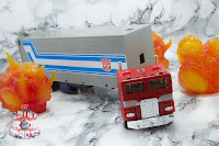 Transformers Missing Link C-01 Convoy 20