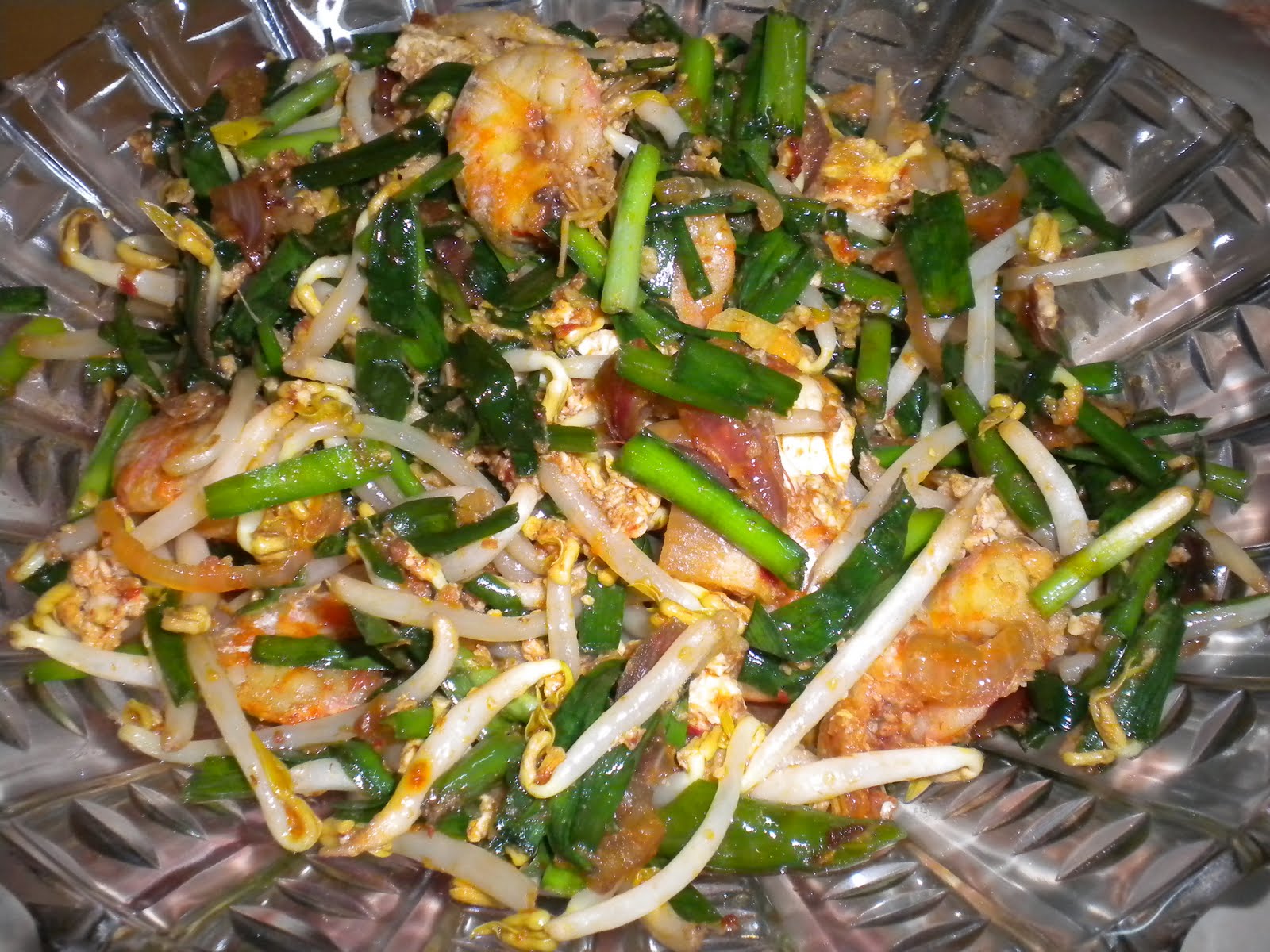 AlaaahaiiiCheKiah: SAYUR GORENG TAUGEH, KUCAI, UDANG & TELUR