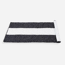 BLACK & WHITE BEAUTY YOGA MAT