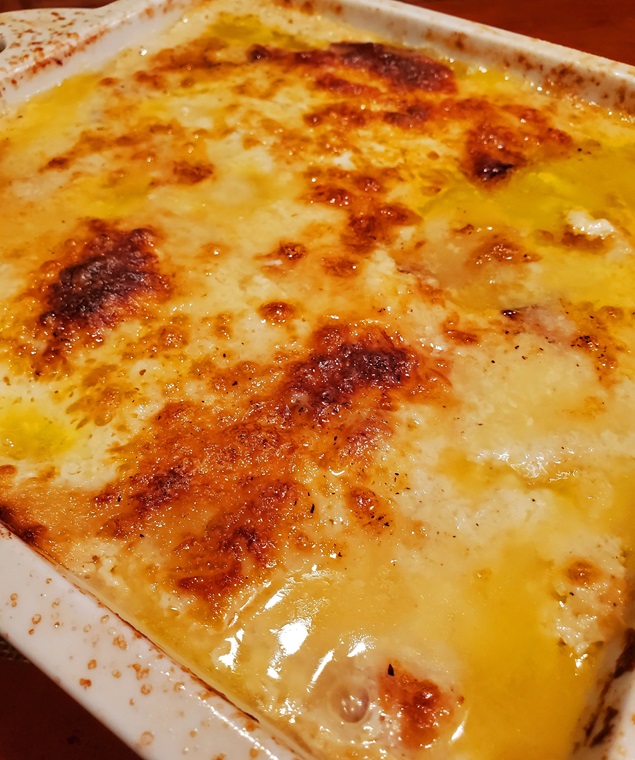 chili and melted cheese dip