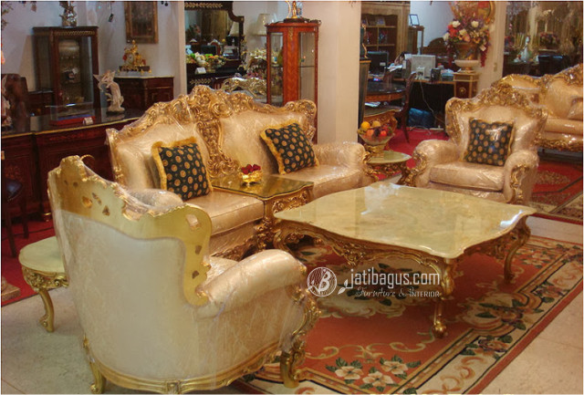  Kursi  Tamu  Sofa Mewah Emas Putih  meja marmer
