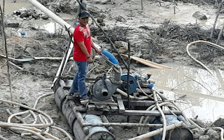 Mesin Dongfeng alat pencari emas di sungai