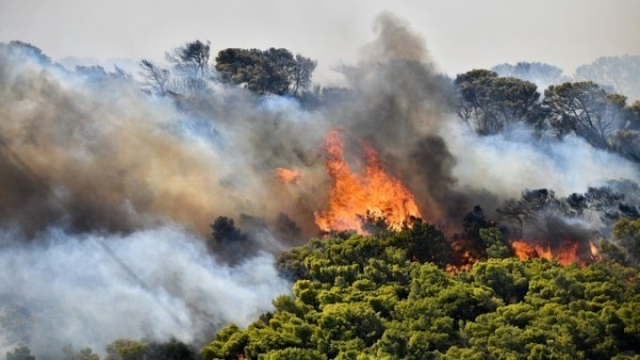 Σε κατάσταση συναγερμού την Τετάρτη 4/8 όλη η χώρα - Κίνδυνος πυρκαγιών και στην Αργολίδα