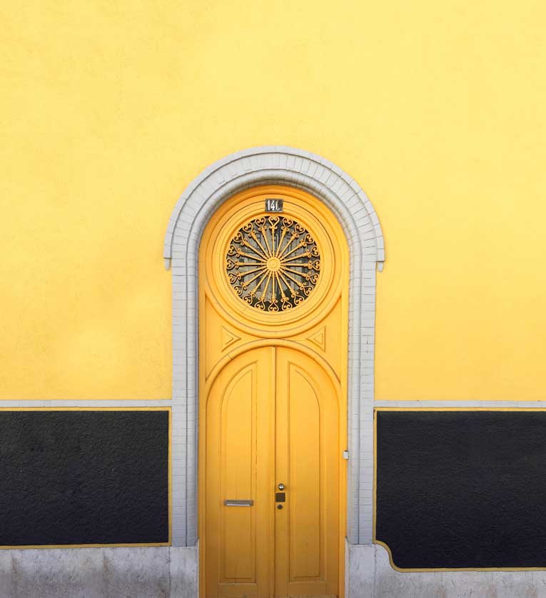 An attractive doorway in the Rato district of Lisbon.
