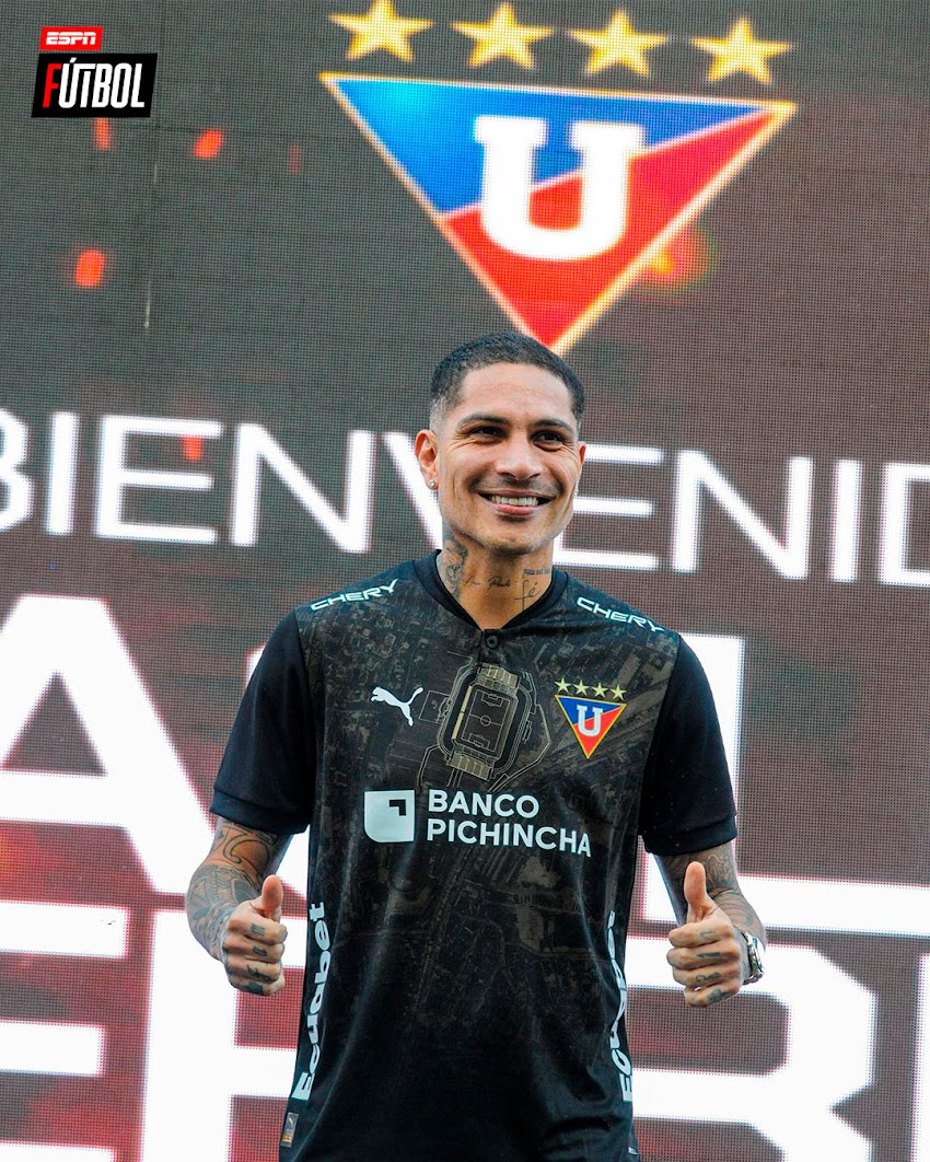 Paolo Guerrero fue presentado como nuevo refuerzo de Liga de Quito. 