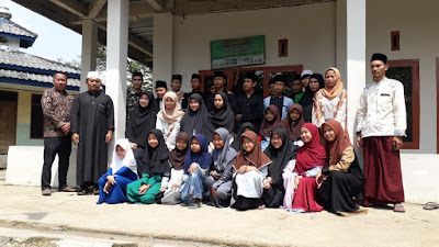 Peringati 10 Muharram 1442 Hijriyah, Yayasan Riyadutholibiyyah Santuni Anak Yatim dan Jompo