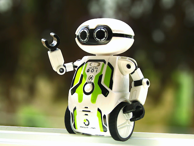 8 Robot  Rumah Tangga Canggih  Bikin Rumah Biasa Jadi Smart 