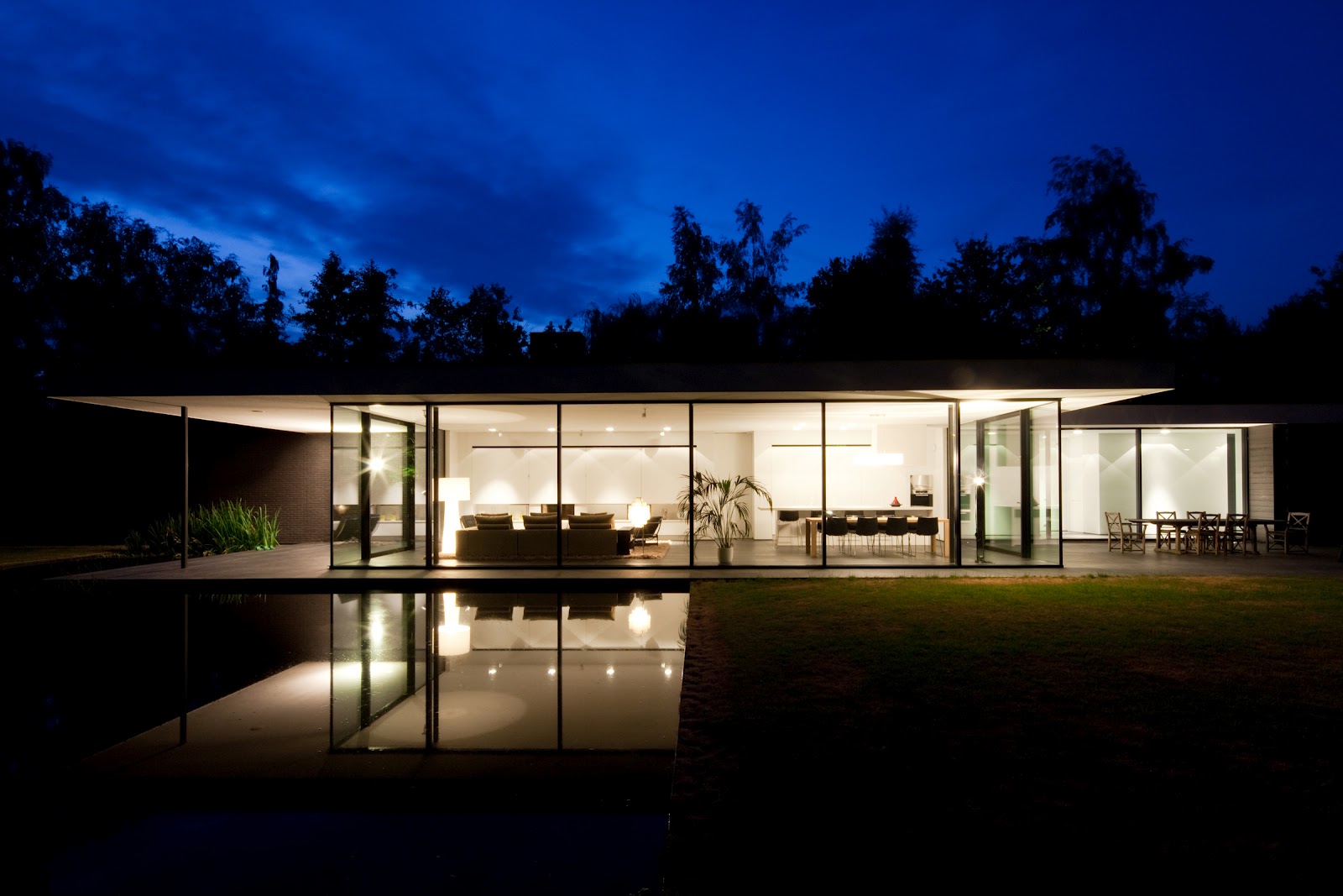 Ultra Modern Minimal Glass  House  modern design by 