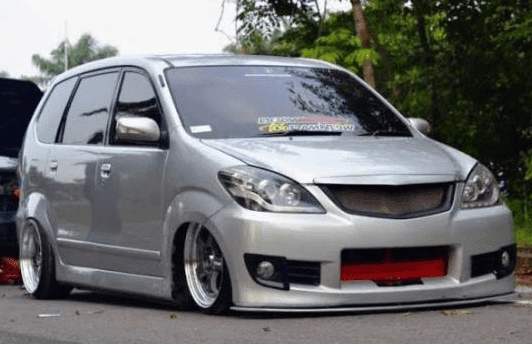  Toyota avanza menjadi salah satu produk mobil paling laris di pasaran Indonesia Modifikasi Mobil Avanza  
