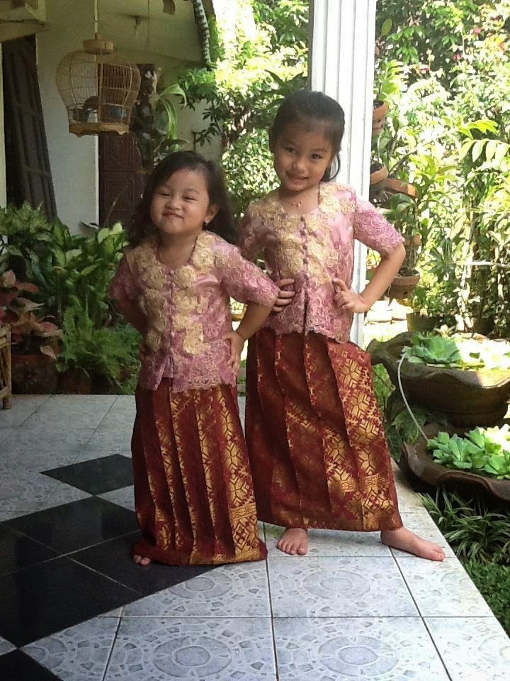 Kumpulan Foto Model  Baju Kebaya Anak  Perempuan Trend 