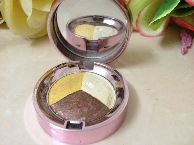 Lioele Dollish Triple Eyeshadow #10. Gold Brown from Lililes Shop